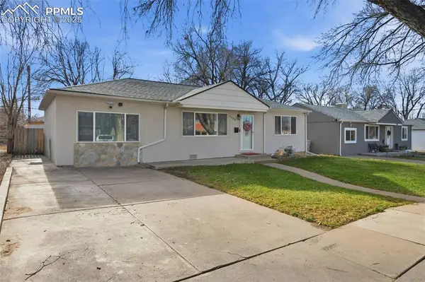 1208 Alexander Circle, Pueblo, CO 81001