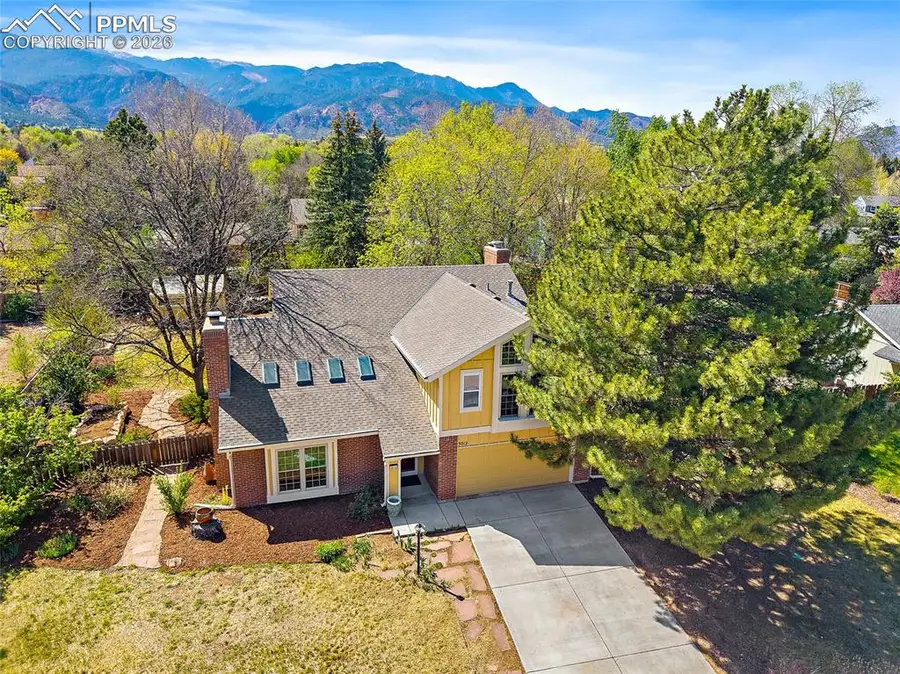 3012 E Springlake Circle, Colorado Springs, CO 80906 - #2