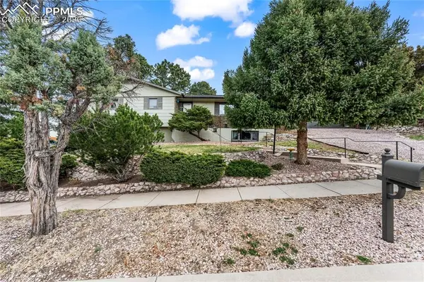 1621 Lehmberg Boulevard, Colorado Springs, CO 80915