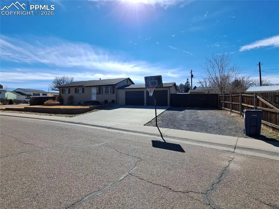 33 Wasatch Drive, Pueblo, CO 81005 - #2