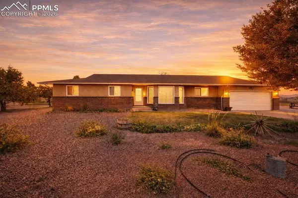 1003 W Camino Al Cielo, Pueblo, CO 81007