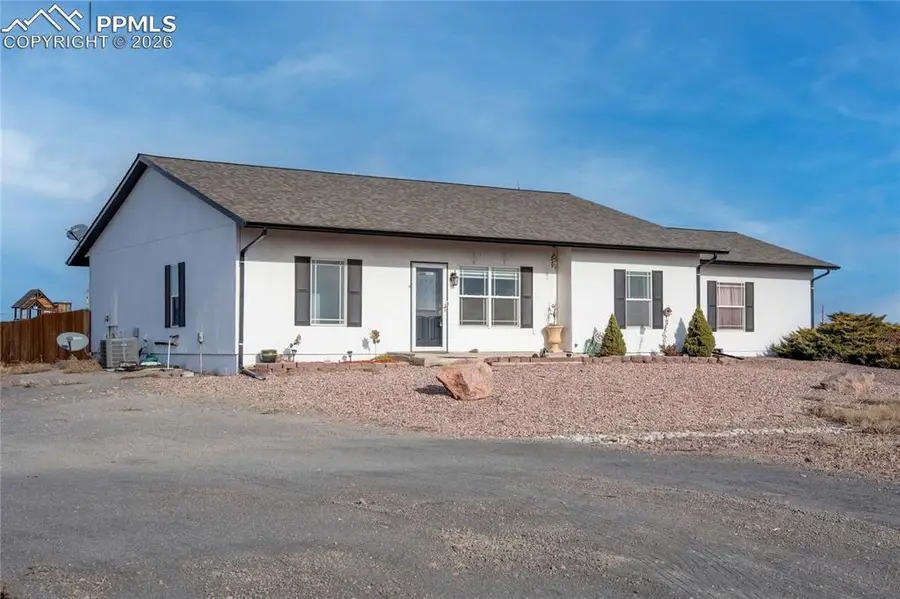 995 N Matt Drive, Pueblo, CO 81007 - Image #2