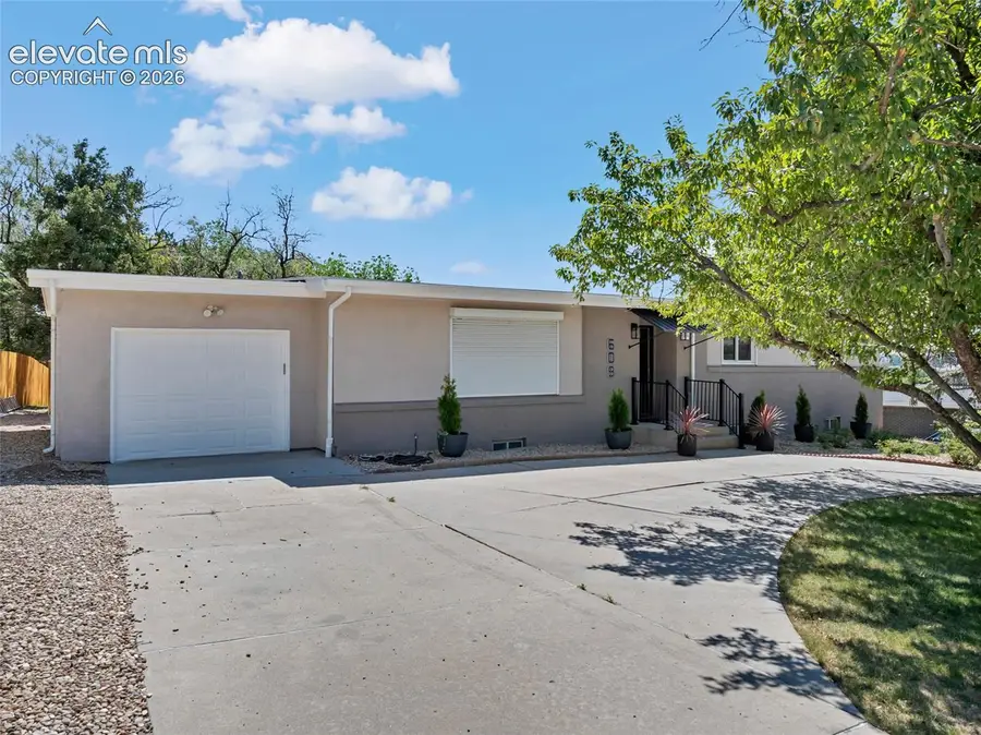609 Crestridge Avenue, Colorado Springs, CO 80906 - #2