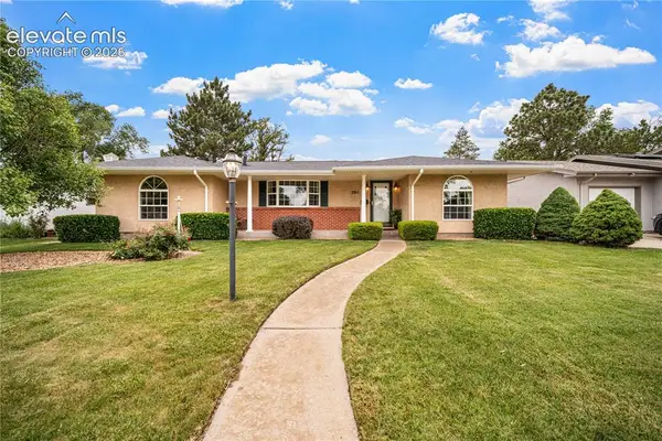 2911 Country Club Drive, Pueblo, CO 81008