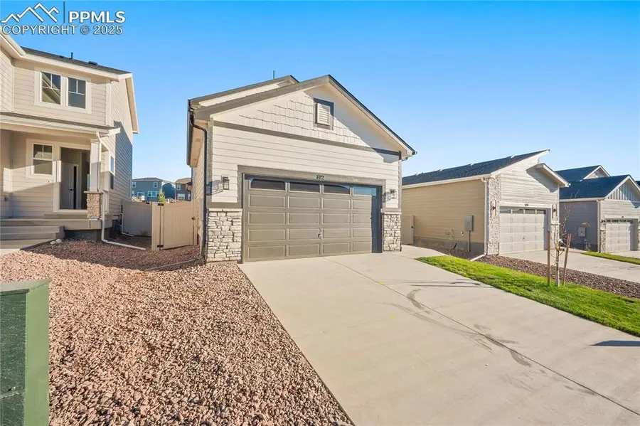 8112 Falling Rock Drive, Colorado Springs, CO 80925 - Image #3