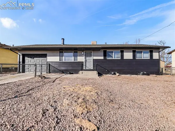 3713 Lancaster Drive, Pueblo, CO 81005