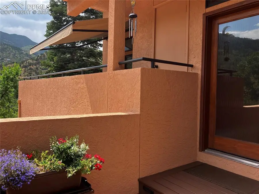 531 Crystal Hills Boulevard, Manitou Springs, CO 80829 - #3