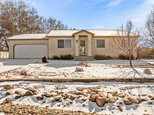 570 S Bellflower Drive, Pueblo, CO 81007