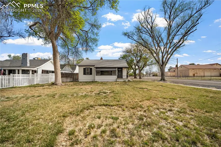 805 W Routt Avenue, Pueblo, CO 81004 - #2