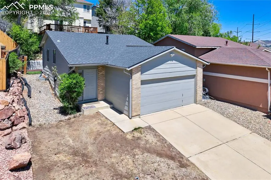 2660 Christopher Terrace, Colorado Springs, CO 80907 - #2