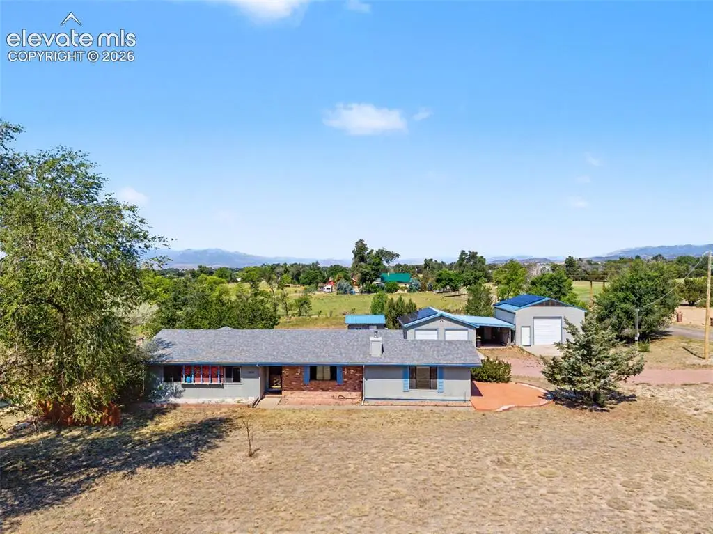 1335 Apple Lane, Penrose, CO 81240 - #1