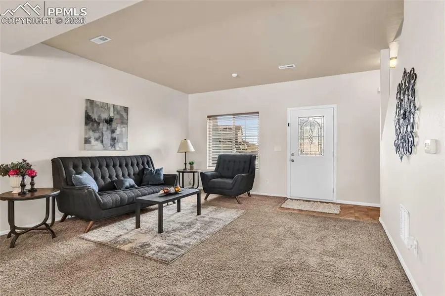 917 Silverqueen Road, Pueblo, CO 81008 - #2