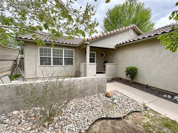 560 N Robinson Avenue, Florence, CO 81226