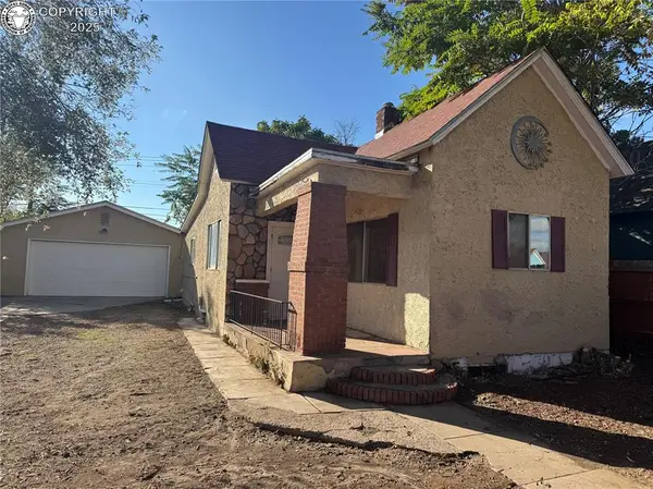 1027 E Abriendo Avenue, Pueblo, CO 81004