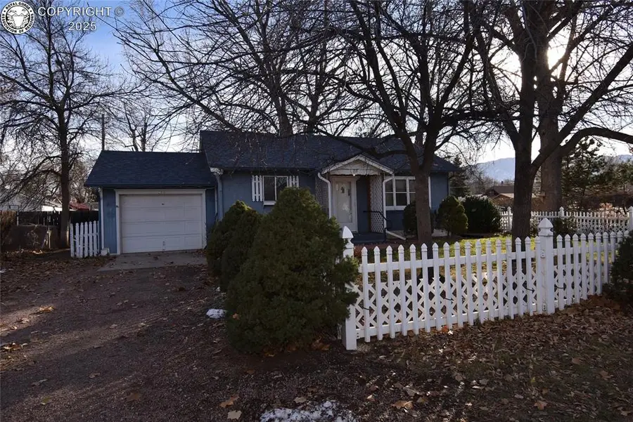 218 E Douglas Avenue, Canon City, CO 81212 - Image #2