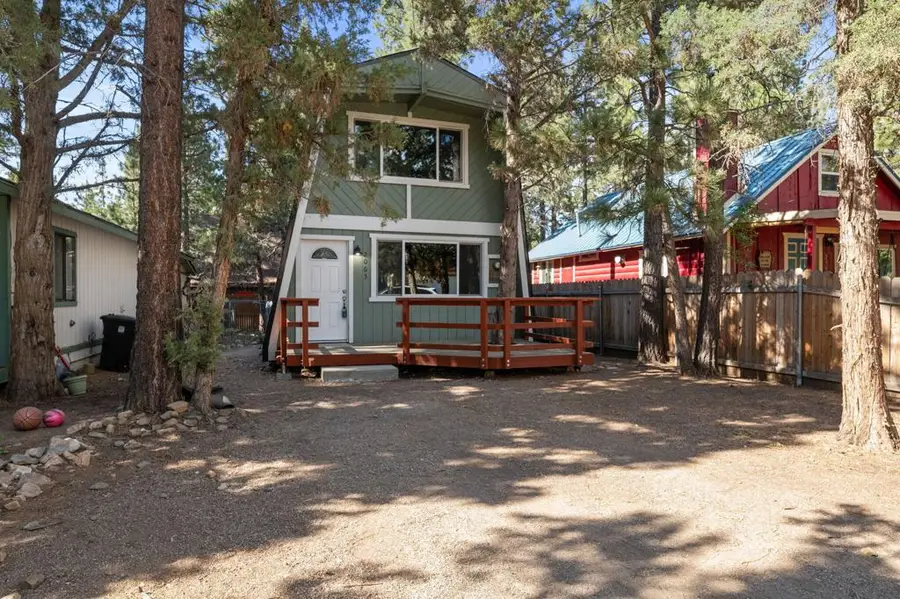 2063 10th Lane, Big Bear City, CA 92314 - #2