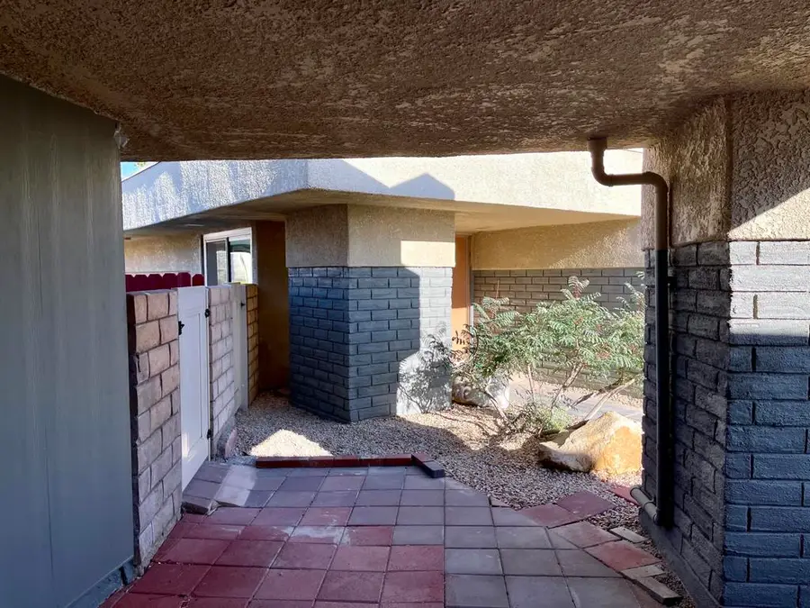 3067 Sunflower Circle E, Palm Springs, CA 92262 - #2