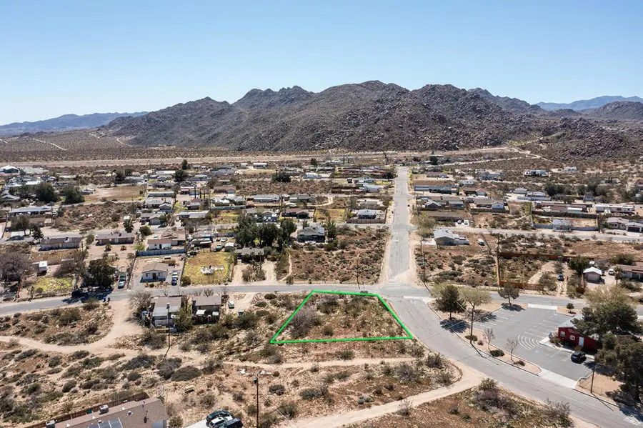 16890 El Reposo Circle, Joshua Tree, CA 92252 - #2