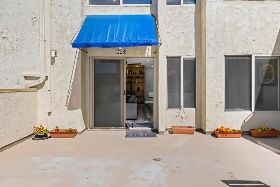 711 Pacific Coast Highway #206, Huntington Beach, CA 92648 - #3