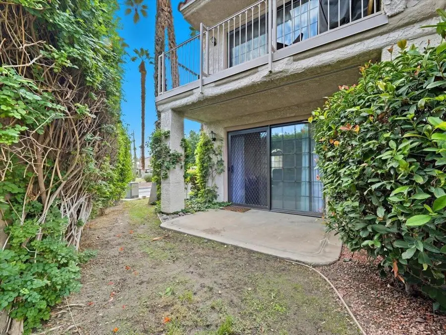2001 Camino Parocela E #O-107, Palm Springs, CA 92264 - #2