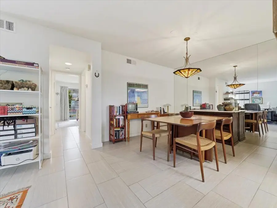 2001 Camino Parocela E #O-107, Palm Springs, CA 92264 - #3