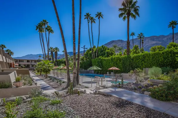 197 W Via Lola #7, Palm Springs, CA 92262