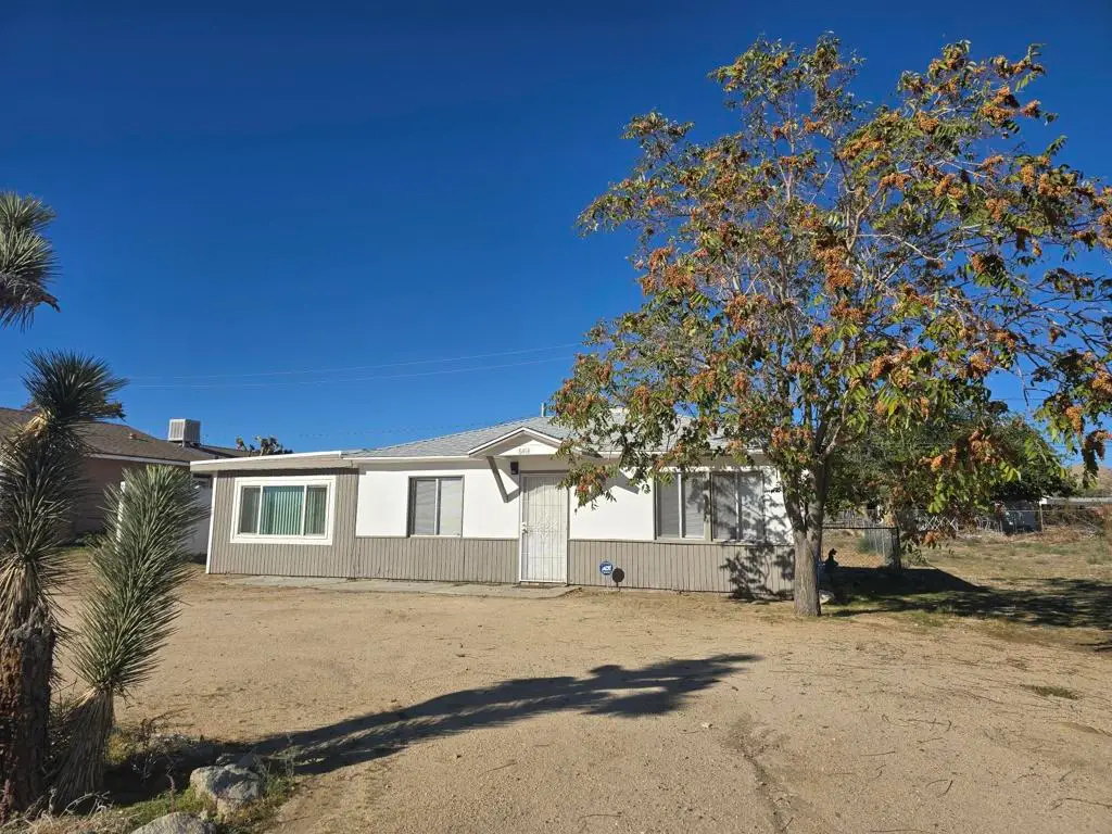 6414 Indio Avenue, Yucca Valley, CA 92284 - #1