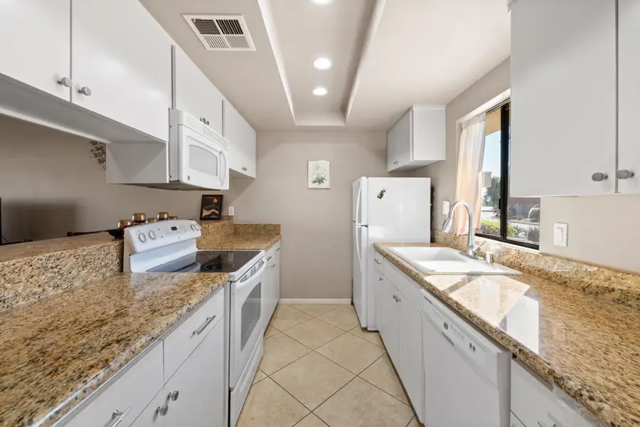 40131 Baltusrol Circle, Palm Desert, CA 92211 - Image #3