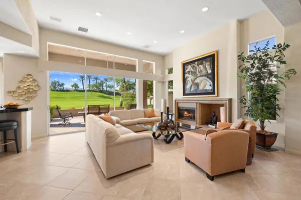 263 Desert Holly Drive, Palm Desert, CA 92211