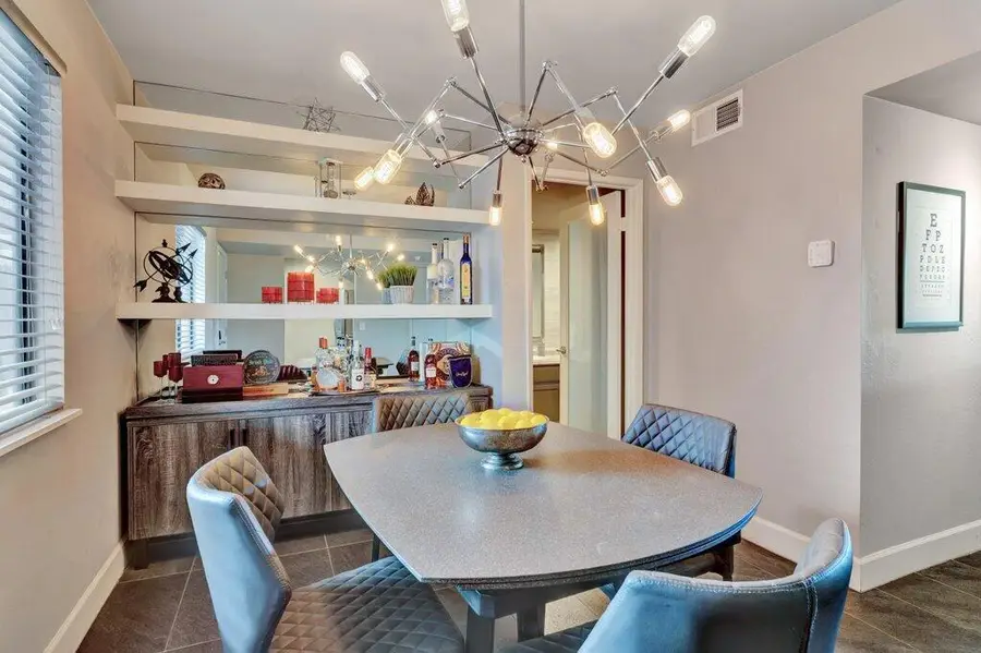 1050 E Ramon Road #3, Palm Springs, CA 92264 - Image #2