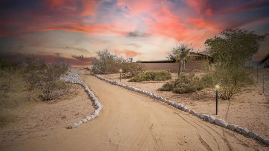 7390 Camarilla Avenue, Yucca Valley, CA 92284 - Image #2