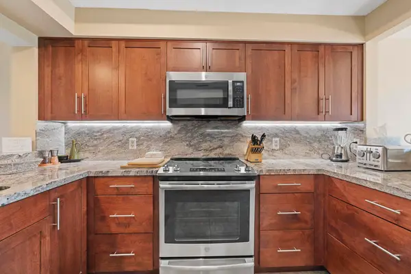 752 Vista Lago Drive N, Palm Desert, CA 92211