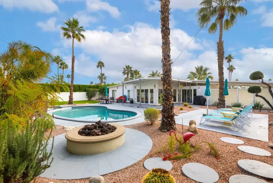 302 E Racquet Club Road, Palm Springs, CA 92262 - #3