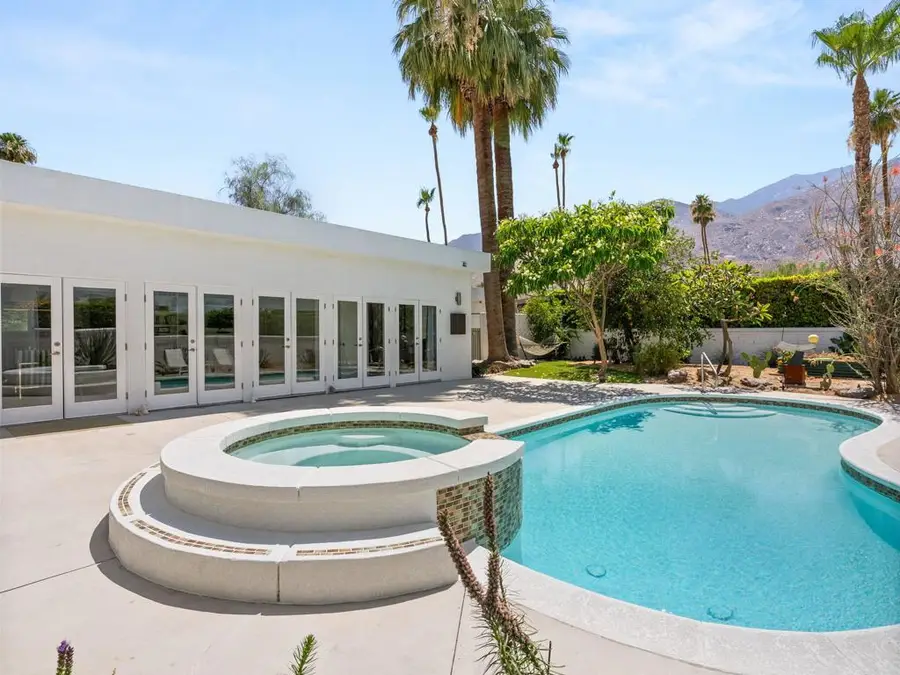 958 E Mesquite Avenue, Palm Springs, CA 92264 - Image #2