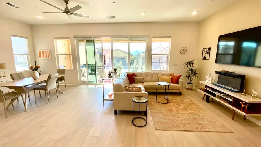 3461 Via Leonardo, Palm Desert, CA 92260 - #3