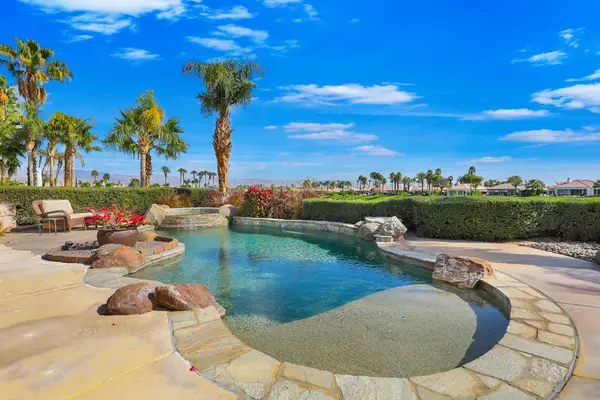 51686 Via Sorrento, La Quinta, CA 92253