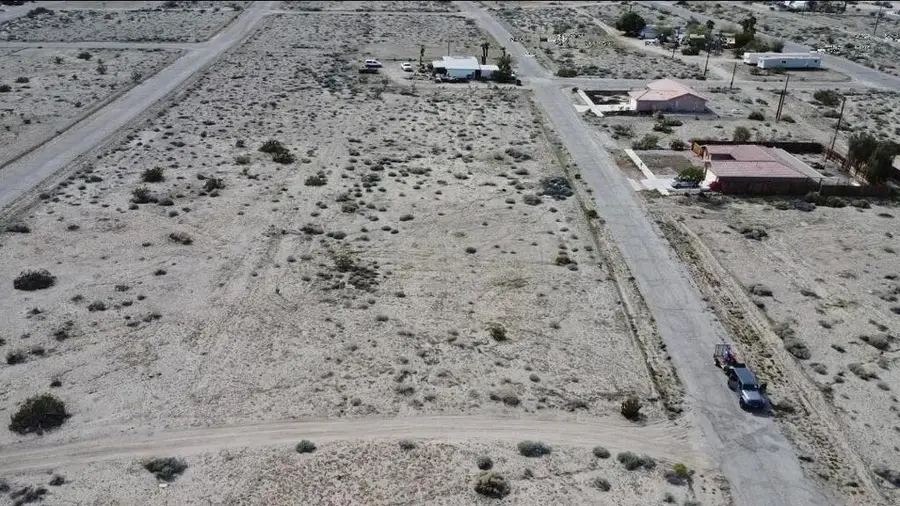 2470 Shore Life Avenue, Thermal, CA 92274 - #2