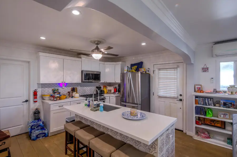 5907 S Van Ness Avenue, Los Angeles, CA 90047 - #3