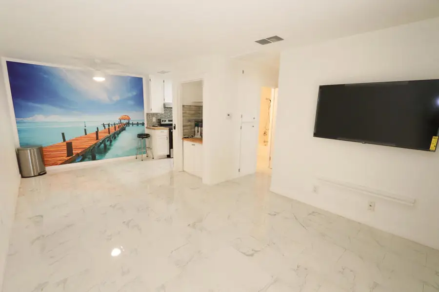 751 N Los Felices Circle W #109, Palm Springs, CA 92262 - #3