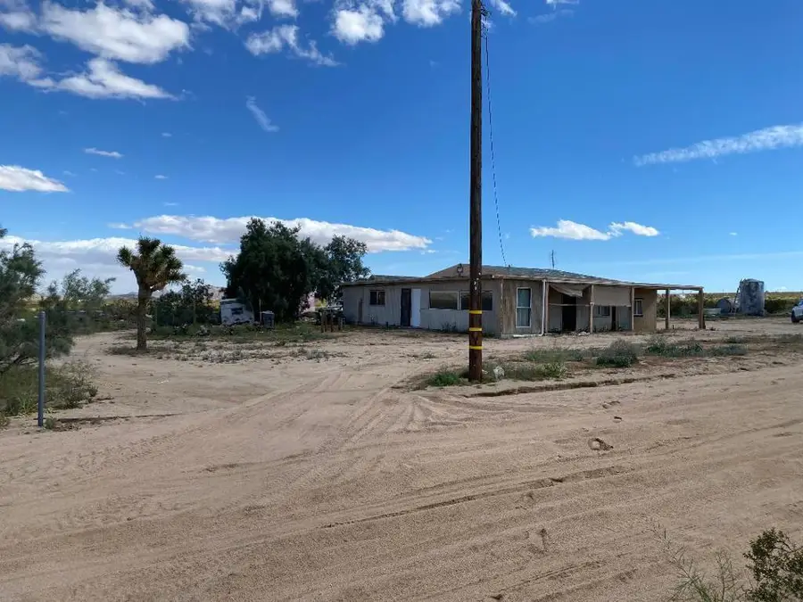 5633 Maloof Lane, Landers, CA 92285 - #2