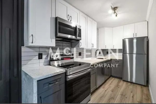 2809 N Los Felices Circle E #212, Palm Springs, CA 92262