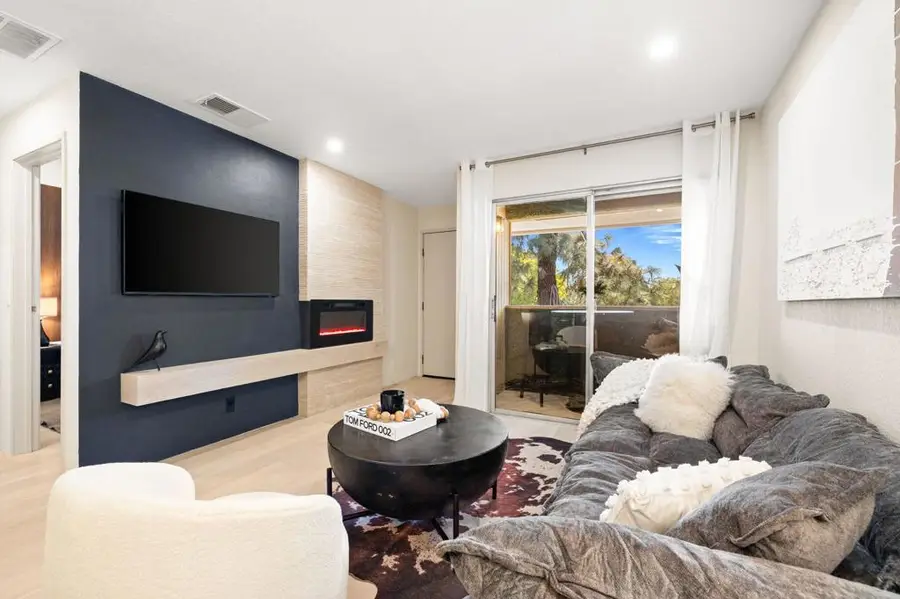 2857 N Los Felices Road #210, Palm Springs, CA 92262 - #3