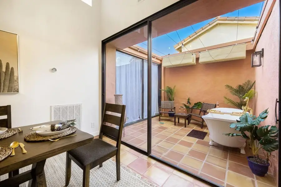 298 San Vincente Circle, Palm Desert, CA 92260 - #2