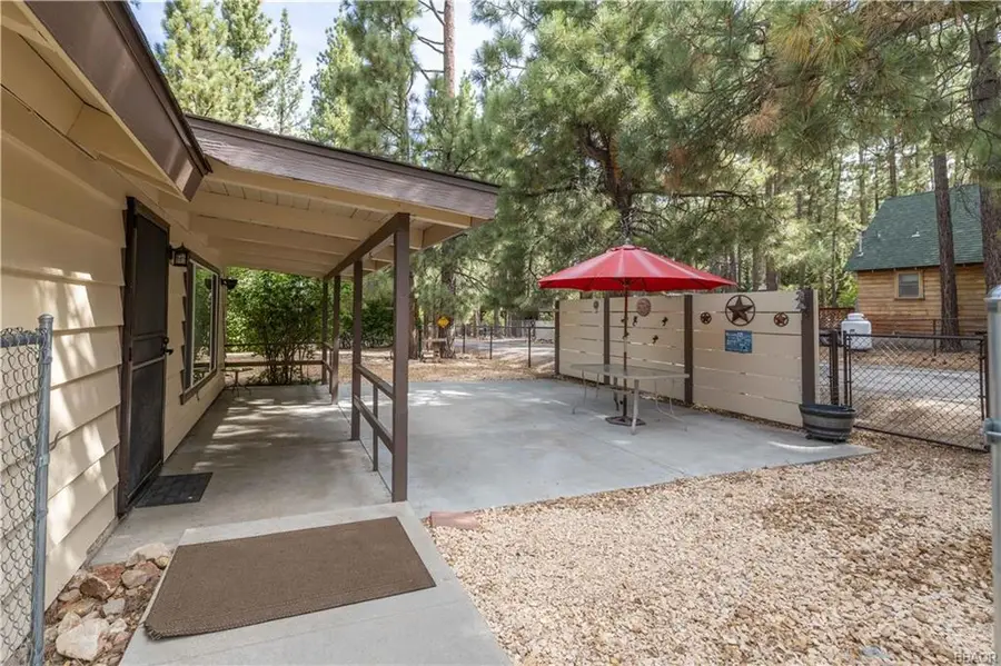 901 Sugarloaf Boulevard, Big Bear City, CA 92314 - #2