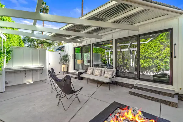 137 Hiawatha Street, Palm Springs, CA 92264