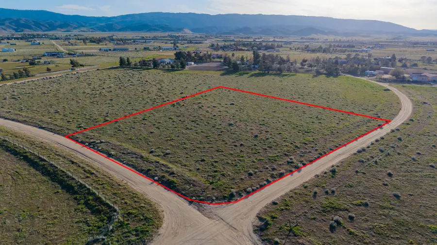 252 Eaglefall Avenue, Fairmont, CA 93536 - #3