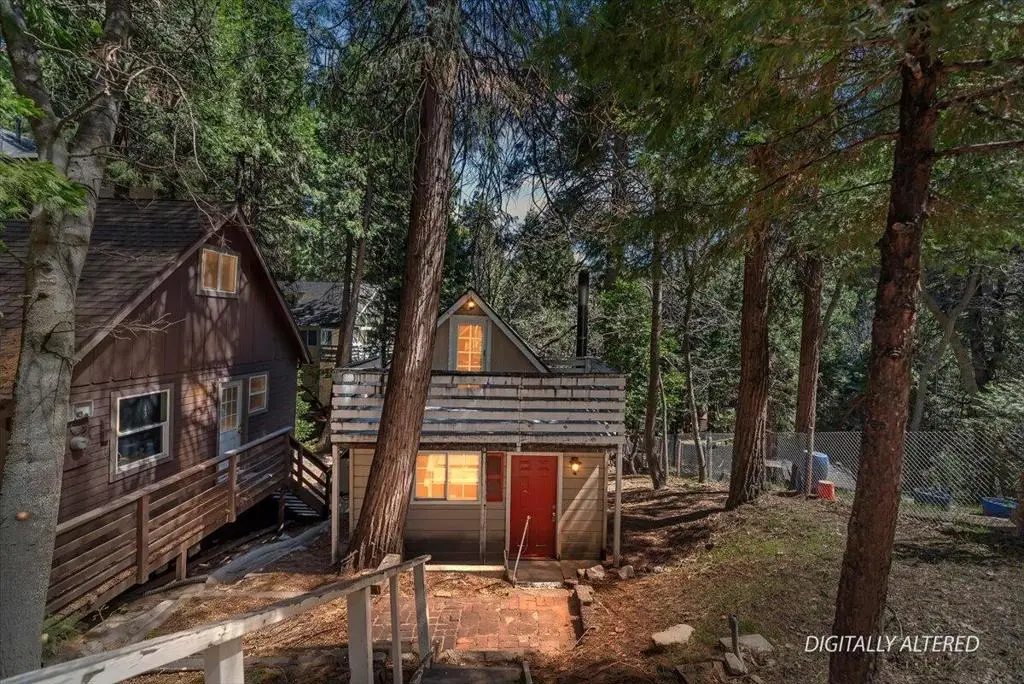 26752 Ca-189, Twin Peaks, CA 92391 - #1