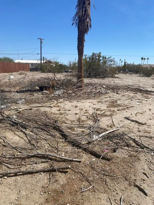 2876 Cerritos Avenue, Thermal, CA 92274