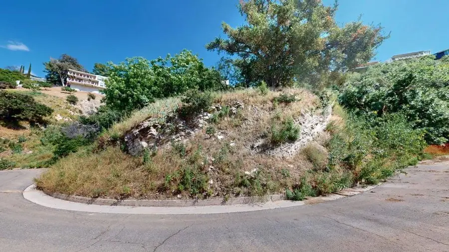 3800 Knobhill Drive, Sherman Oaks, CA 91423 - #3