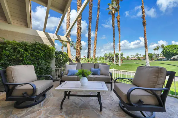 352 Red River Road, Palm Desert, CA 92211